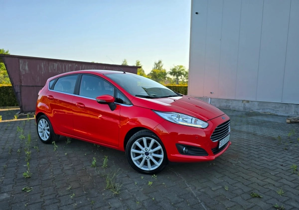 Ford Fiesta cena 33800 przebieg: 169000, rok produkcji 2015 z Radom małe 562